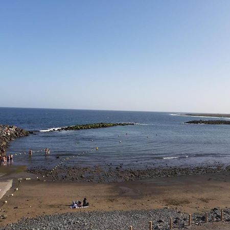 Apartamento Muelle Pozo Izquierdo Luaran gambar