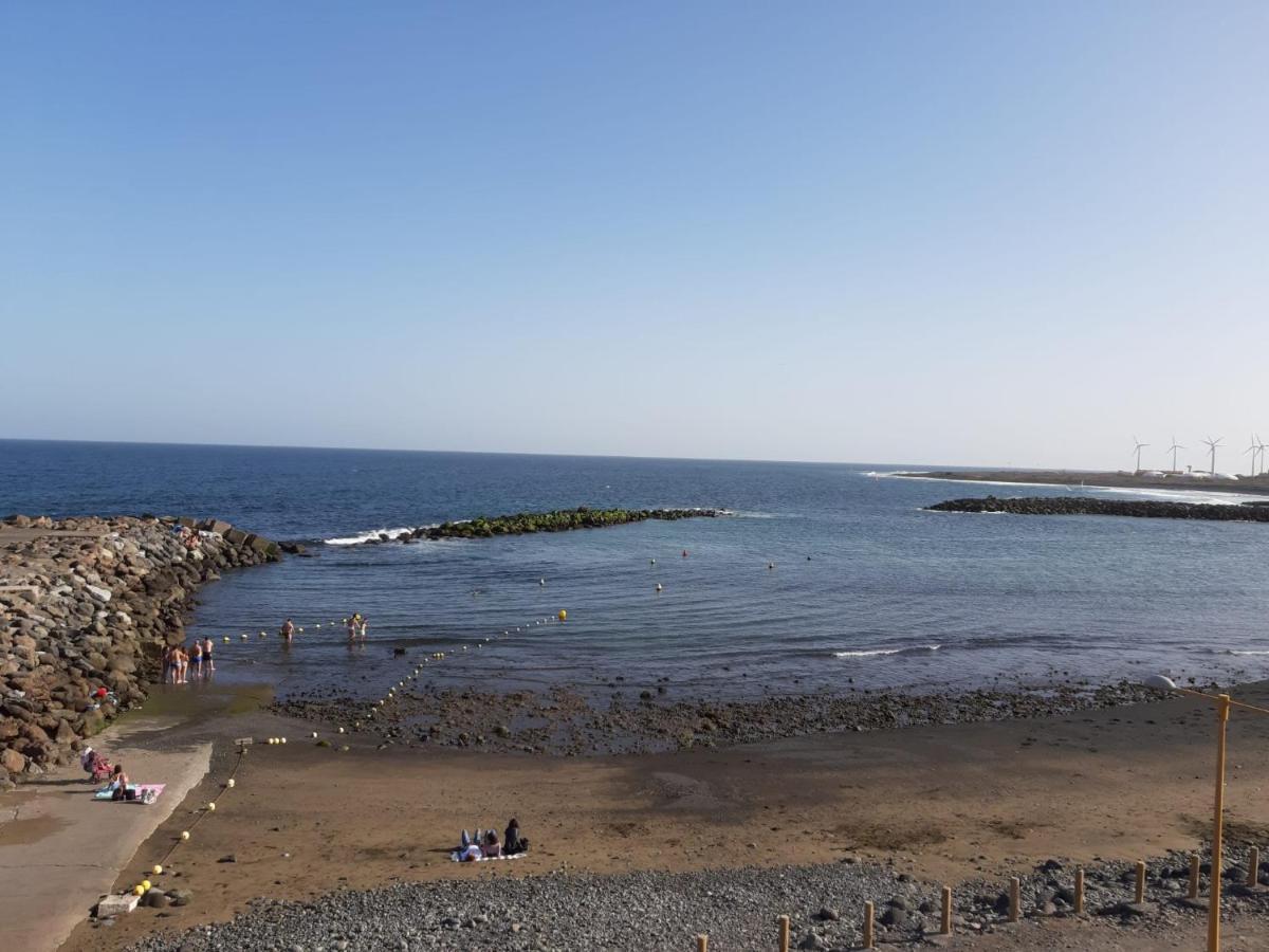 Apartamento Muelle Pozo Izquierdo Luaran gambar