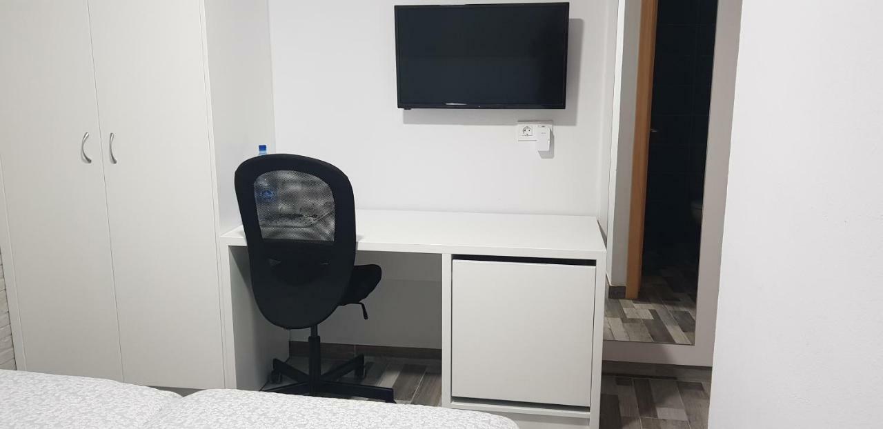 Apartamento Muelle Pozo Izquierdo Luaran gambar